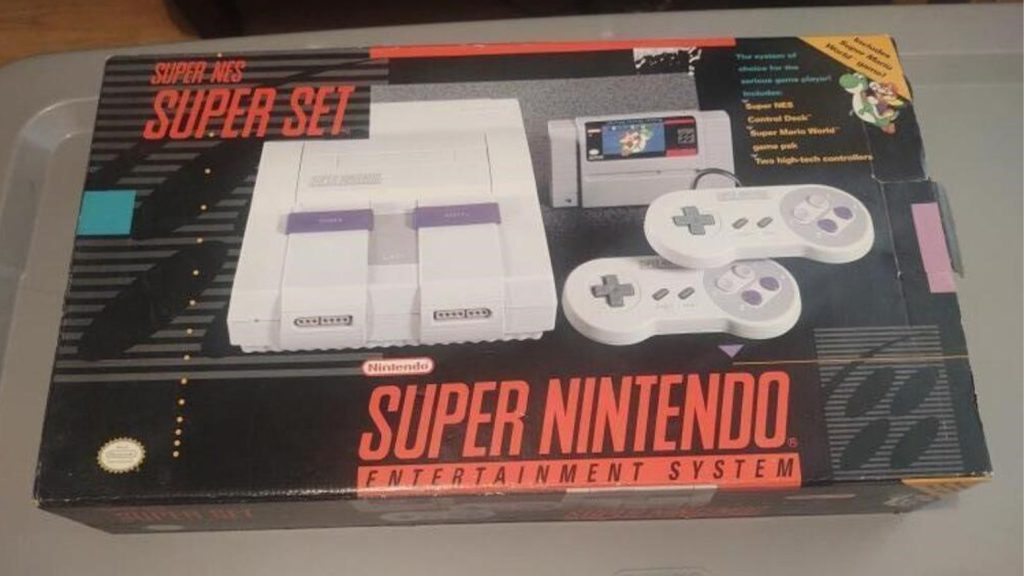 Nintendo's 16-bit Super Nintendo Entertainment System (NES) Super Set in a retail box.