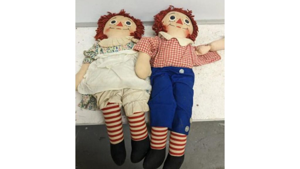 Raggedy Ann and Andy dolls.